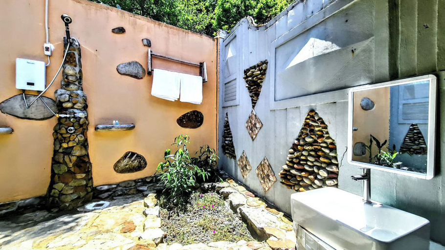 Bathroom 5, Europe Enchanted Bungalow Koh Rong, Sihanoukville