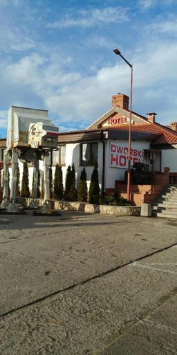 Hotel Dworski Galaktyczny Park, Police