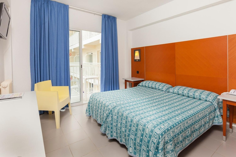 Bedroom 3, Port Fiesta Park, Alicante