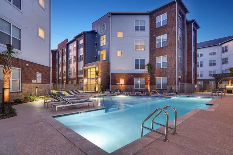 Sport & Beauty 4, River House Apartments, East Baton Rouge