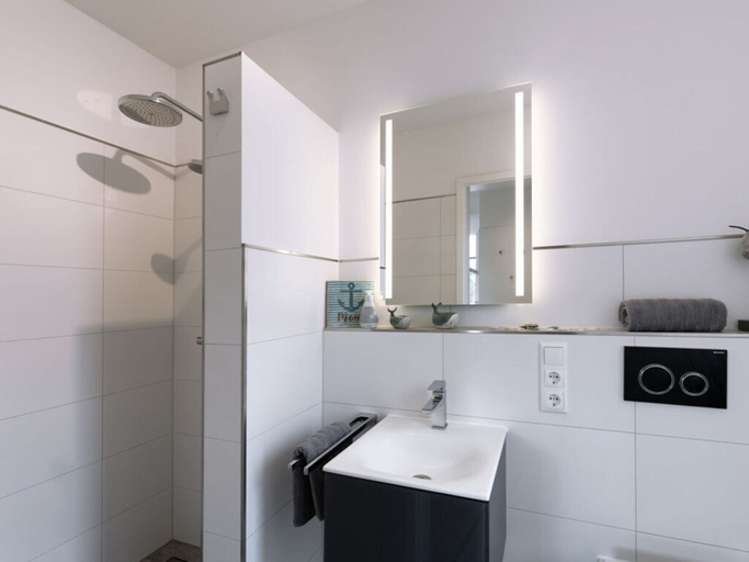 Bathroom 5, Holiday Home Traumhuus, Friesland