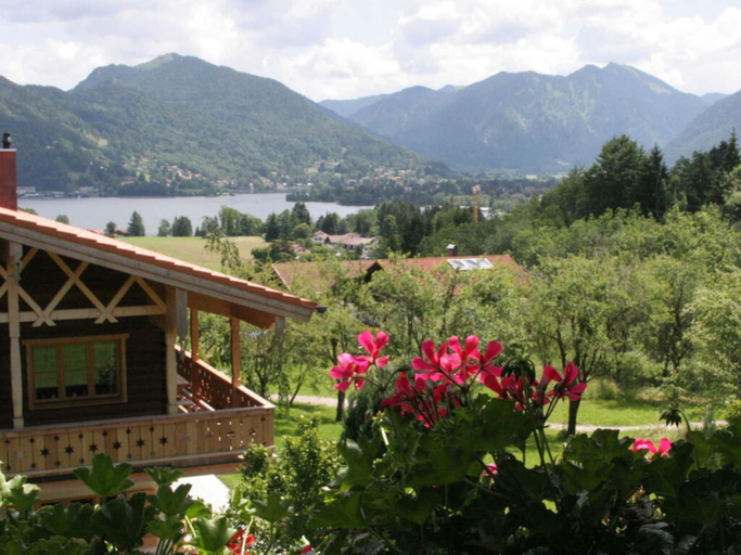 View from property, Suite Nuss Modern Retreat, Miesbach