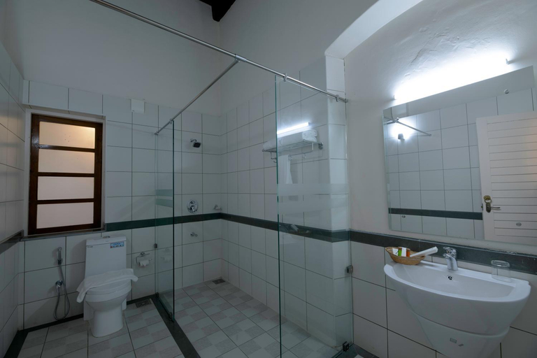 Bathroom 4, Dutch Bungalow Fort Kochi, Ernakulam