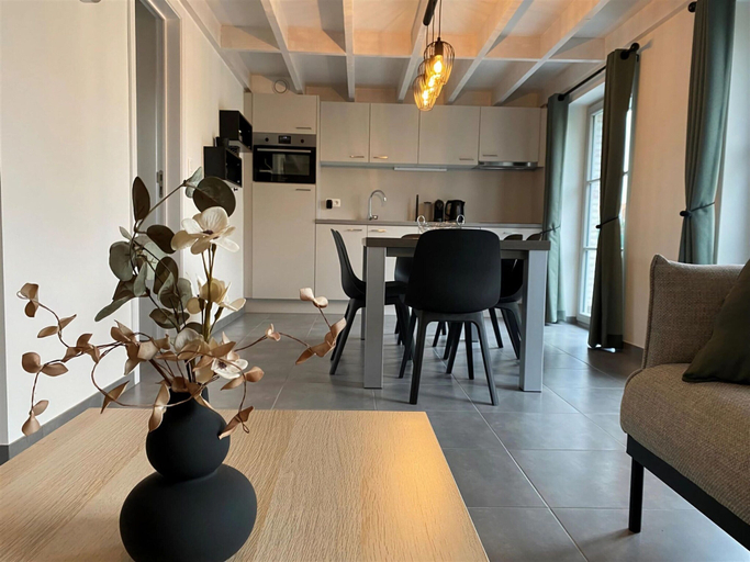 Dining 5, Cozy Polder House on the Westhinder Domain, West-Vlaanderen