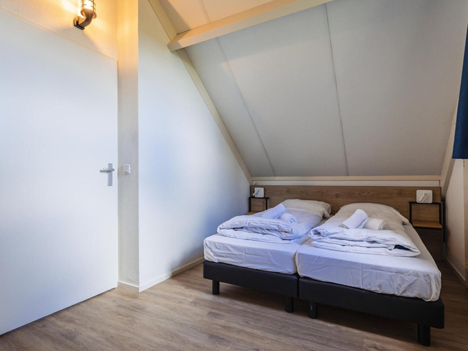 Room 2, Forest Villa with Private Terrace, Beuningen