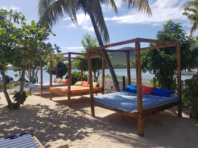 Others, The Catamaran Hotel