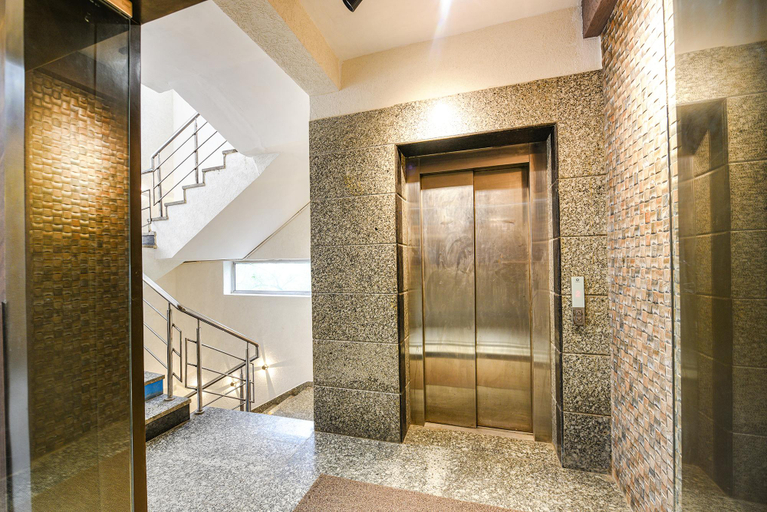 Public Area 2, Fabhotel Grand Palazzo, Delhi