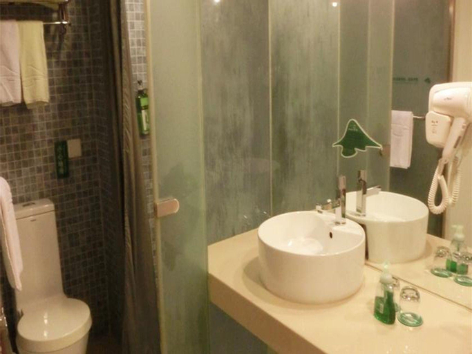 Bathroom 3