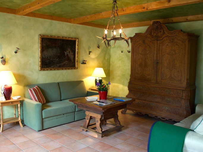 Living room, Luxurious Apartment With Sauna, Kitzbühel