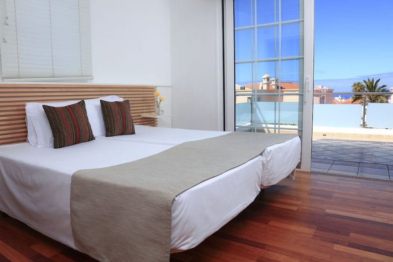 Bedroom 2, BLUESEA Bahia Fanabe and Villas, Santa Cruz de Tenerife