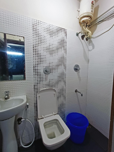 Bathroom 2, Delta Inn Madiwala, Bangalore