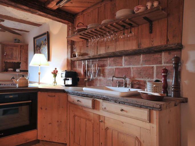 Private kitchen 3, S"storikenascht Comfortable Holiday Residence, Haut-Rhin