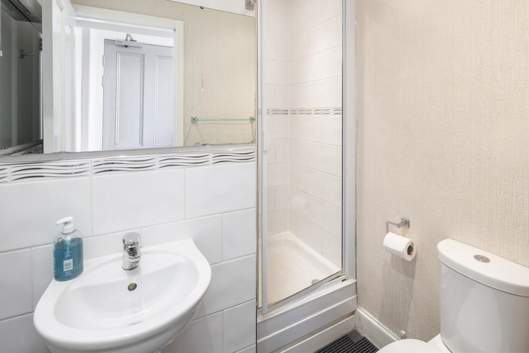 Bathroom 2, Astor York-NEW, York