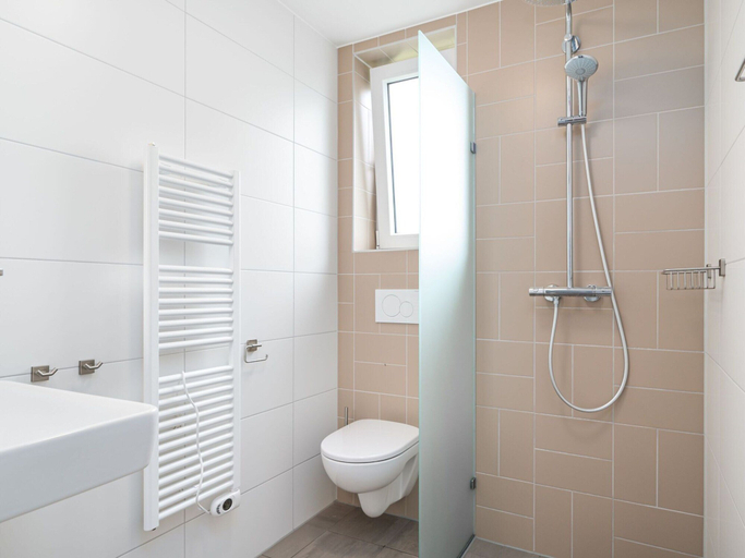 Bathroom 3, Modern Chalet With Dishwasher, in Friesland, Boarnsterhim
