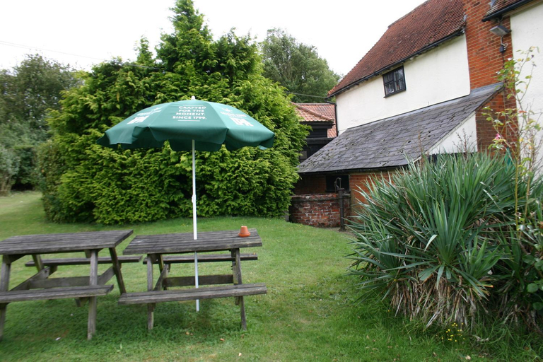 Others 3, Farmhouse Inn, Essex