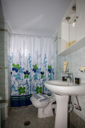 Bathroom 2, Hill of Calm, Crete