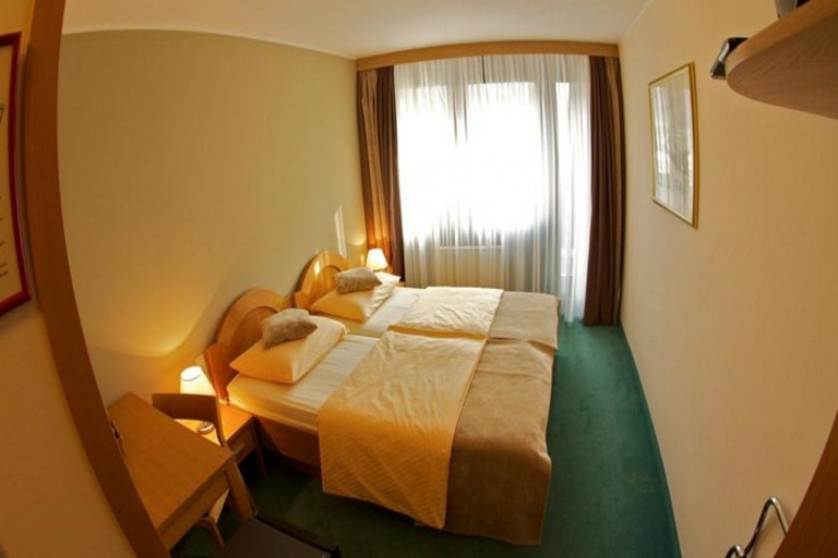 Bedroom 3, Hotel Arena Maribor, Maribor