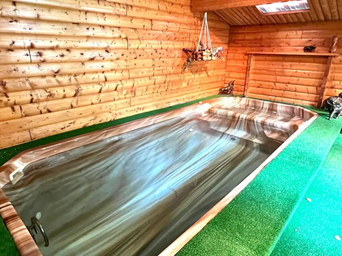 Interior 2, Lux 8Br Thamesfront Villa w Yacht & Sauna, Windsor and Maidenhead