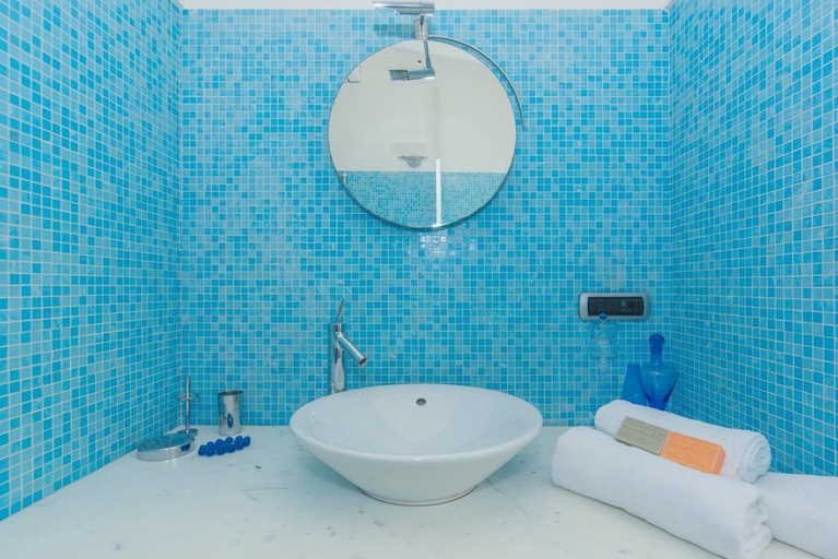 Bathroom 4, Beautiful house, pool, greenery, modern, luxury, Lucca