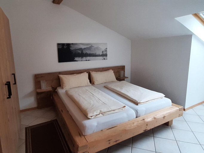 Bedroom 3, Ferienwohnung in Bayrischzell, Miesbach