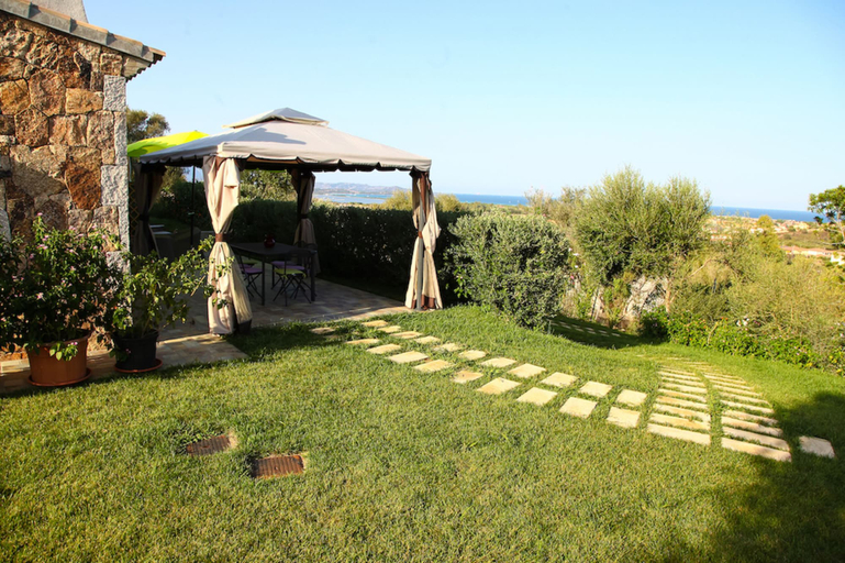 Others 5, Stazzu Fioritu trilocali vista mare, Nuoro
