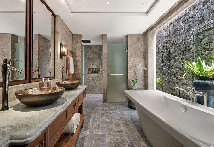 Bathroom 15