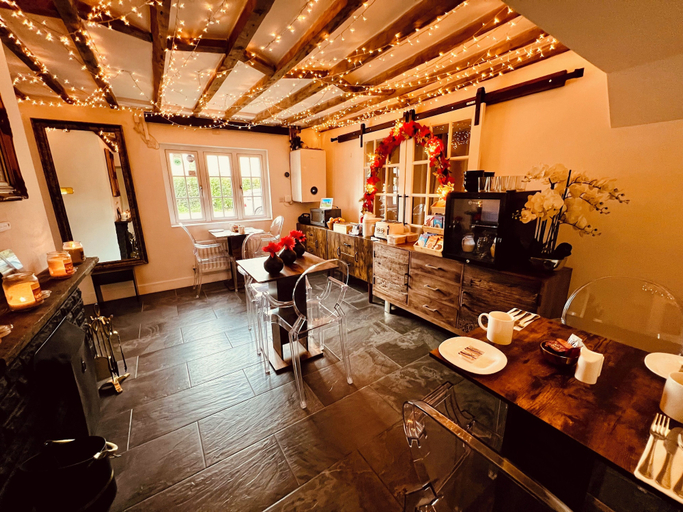 Food & Drinks 4, Tumbleweed Cottage, Nottinghamshire