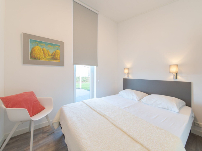 Bedroom 2, Cozy Zeeland Getaway Spot, Kapelle