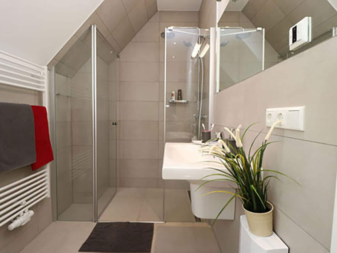Bathroom 3, Villa Ostseekind Comfortable holiday residence, Vorpommern-Rügen