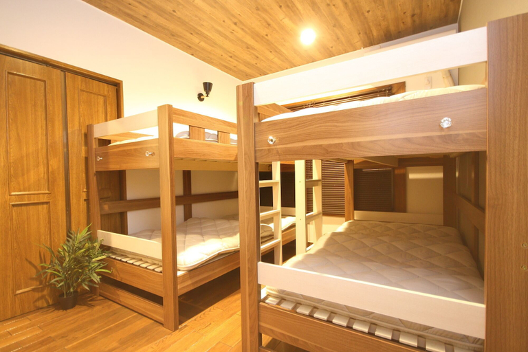 Bedroom 3, Time Traveler Izu Shuzenji, Izu