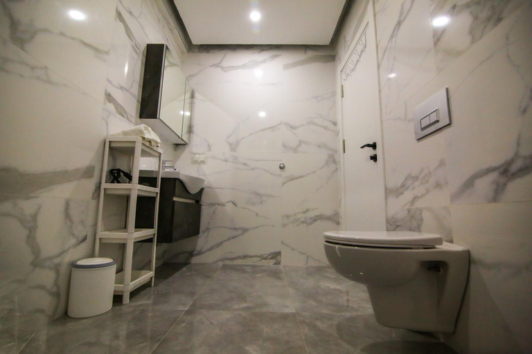 Bathroom 4, Villa Bella, Kale