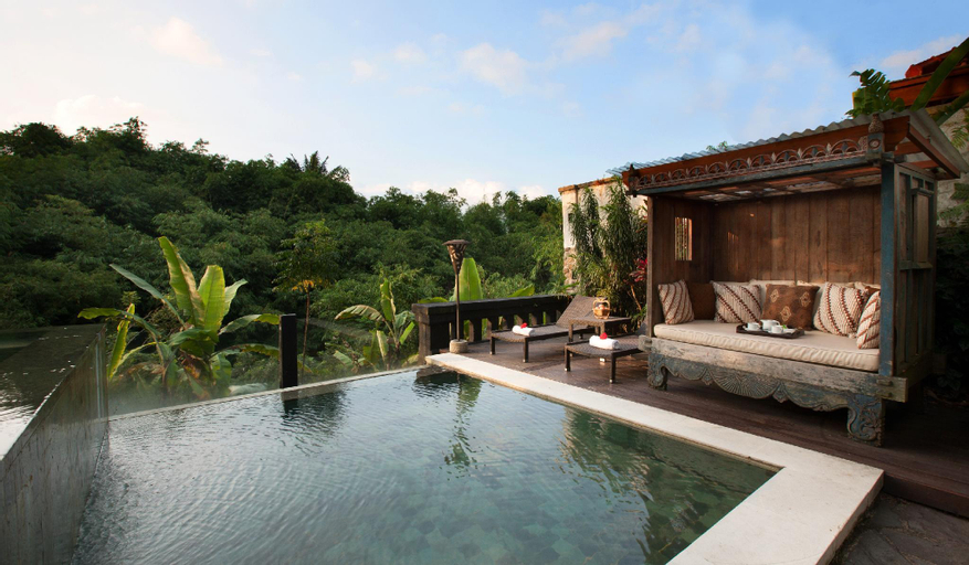 Swimming Pool 8
