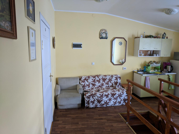 Others 5, Krone Hostel, Uzhhorods'ka