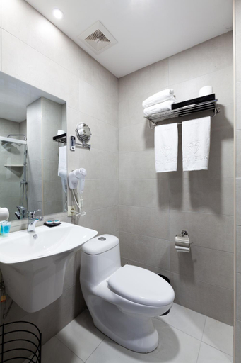 Bathroom 3, Crystal Residence, Borjomi