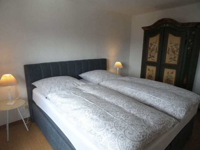 Bedroom 3, Apartment on the Mountain Slope With Balcony, Berchtesgadener Land
