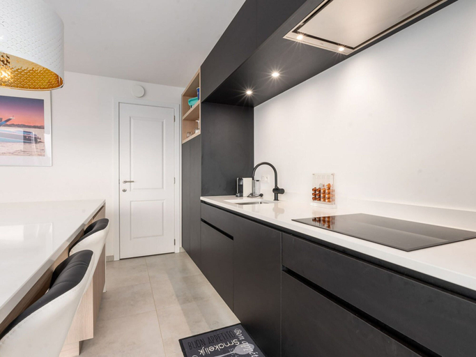 Others 5, Stylish Apartment Near the Center, West-Vlaanderen