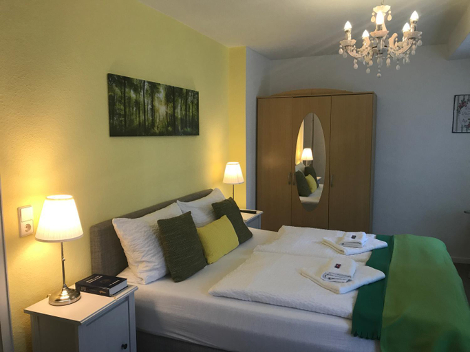 Bedroom 3, Hotel-Berggasthof Schwarzwaldperle, Ortenaukreis