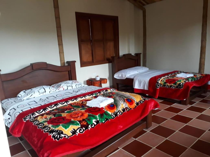 Bedroom 2, Hospedaje y Camping Buena Vista, Isnos