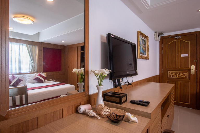 Bedroom 8