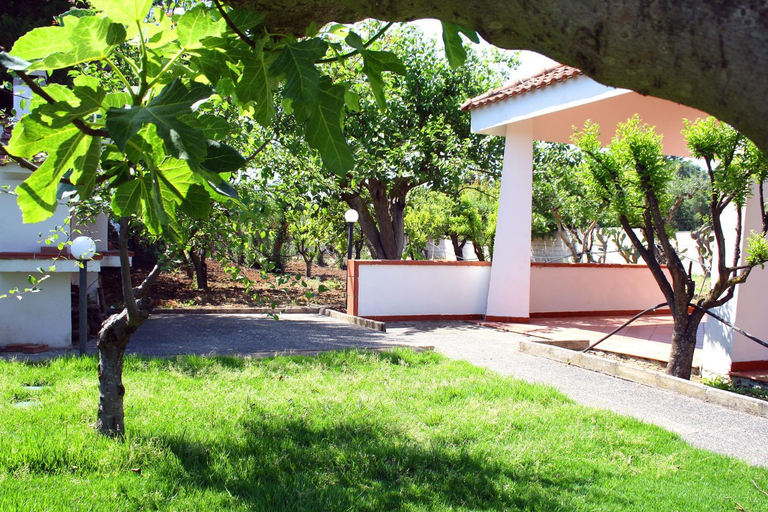 Others 4, Villa Brancasi con piscina, Brindisi