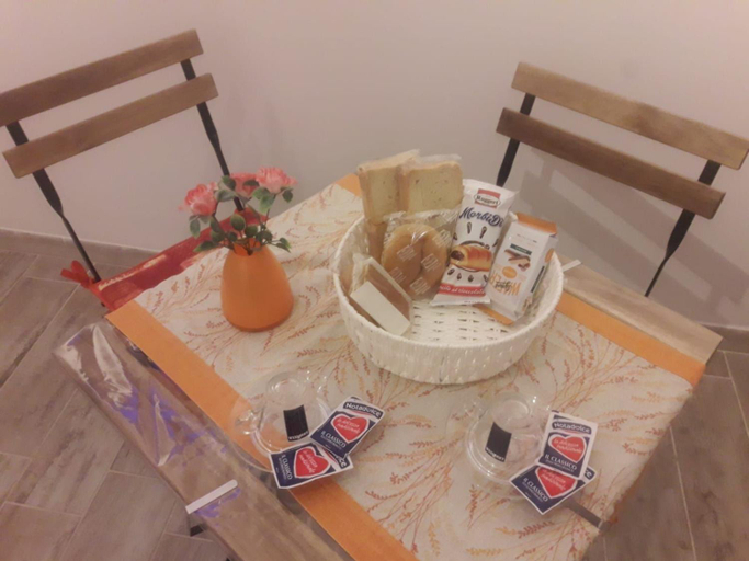 Others 5, Sole Mio Rooms & Breakfast, Bari