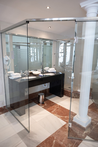 Bathroom 5, R2 Rio Calma Hotel, Las Palmas