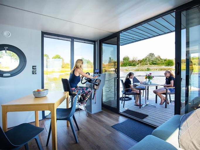 Others 5, Lovely Houseboat in Kinrooi With Terrace, Limburg