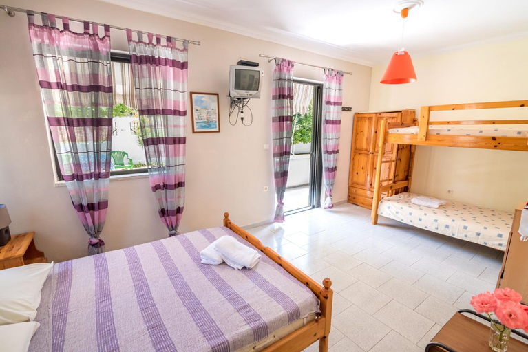 3, Elena Apartments, Epirus
