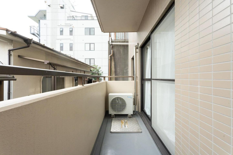 Others 4, Raiwa Mansion Minami Azabu, Minato