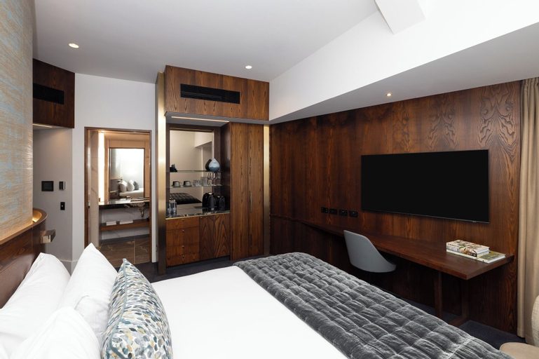 Bedroom 14