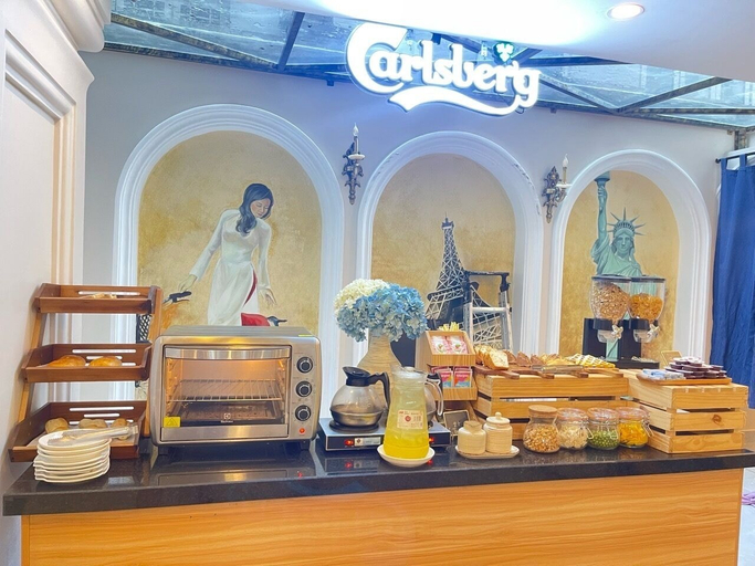 Food & Drinks 5, Sabina Hotel 2, District 7