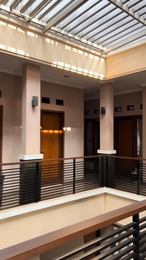 Others 2, Hens Guesthouse Syariah, Bandung