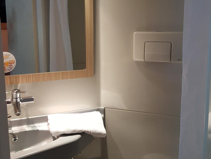 Bathroom 5