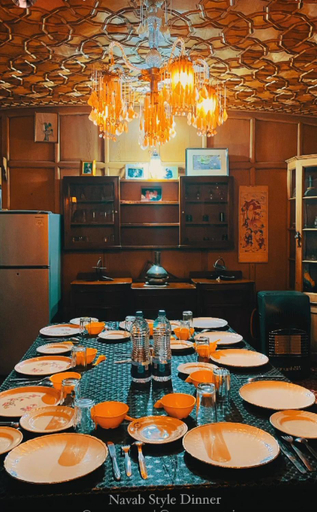 Food & Drinks 4, Floating Shanghai Group Of Houseboats, Srinagar